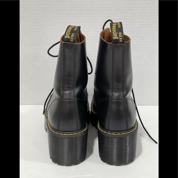 DR. MARTENS LEONA HEELED WOMEN'S BOOT BLACK SMOOTH SZ-7 .US/38 .EU (PRE-OWNED) - Picture 6 of 12
